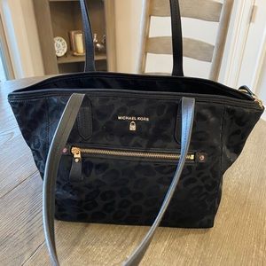 Michael Kors tote
